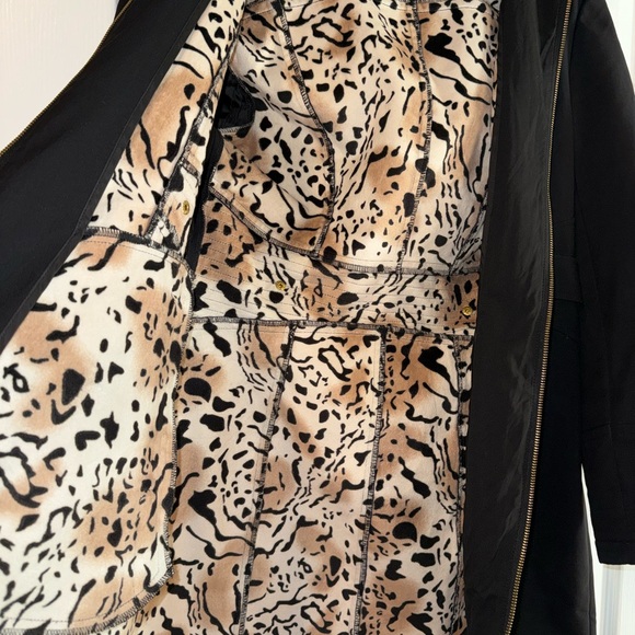 NewVia Spiga Black Fitted Animal Pattern Rain Coat Jacket with Zipper - Size M 🖤 - Picture 6 of 16
